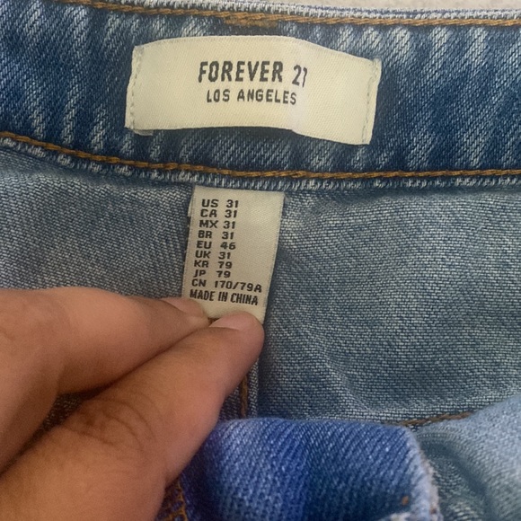 Shorts - Picture 4 of 6